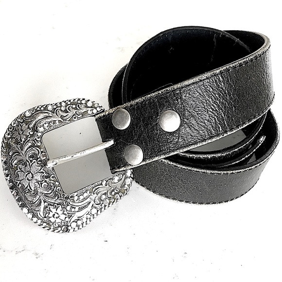 Black Leather Belt w/Western Flare Buckle, Sz. L. Perfect condition. Like new. - Picture 1 of 11